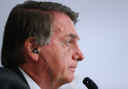 [Bolsonaro terá privilégios de ex-chefe de Estado em eventual prisão no Exército]