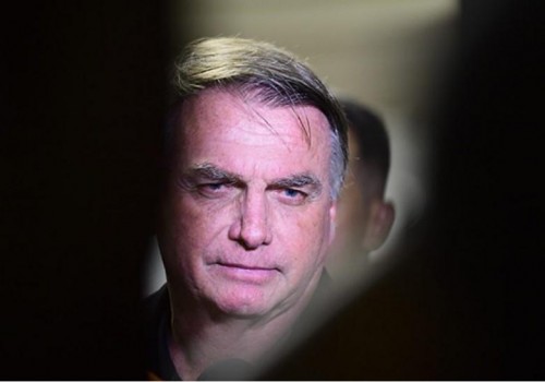 [Bolsonaro usa ato por anistia para mandar recados em caso de prisão e diz deixar lideranças na direita]