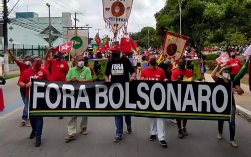 [Manifestantes realizam ato contra Bolsonaro, em Maceió]